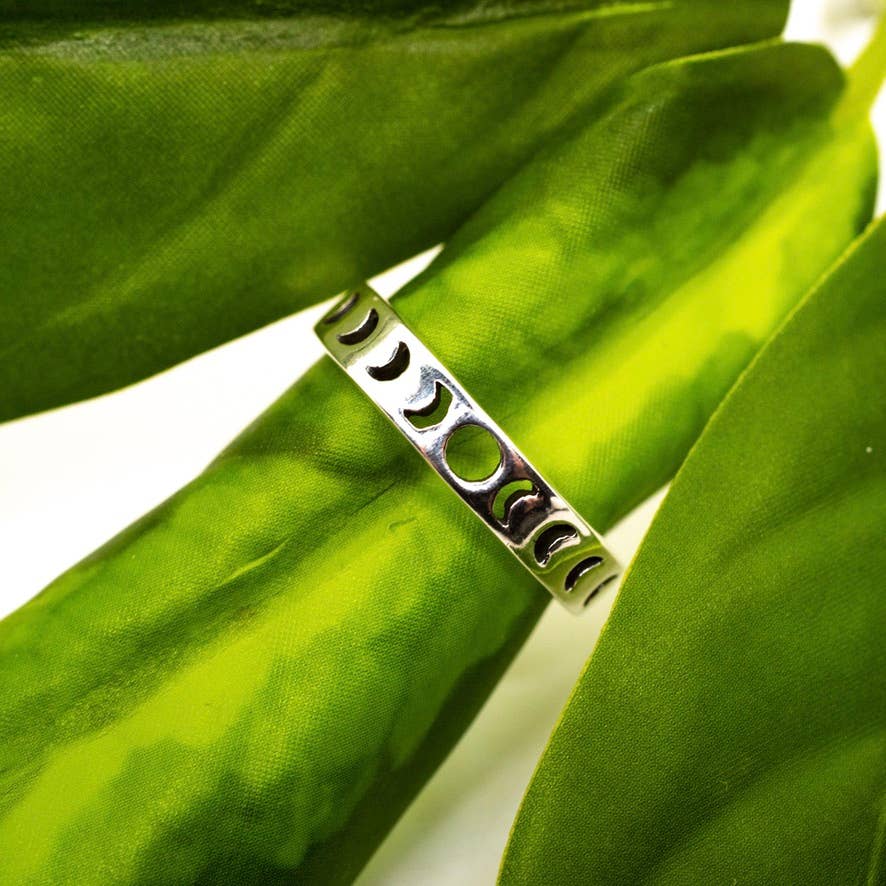 Moon Phase Sterling Silver Ring: 6