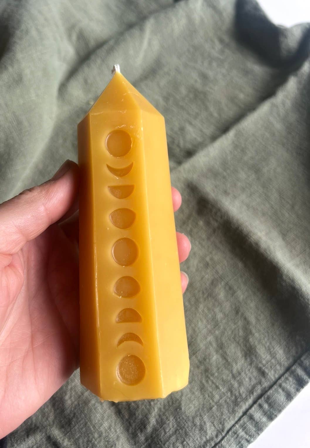 Beeswax Moon phases pillar