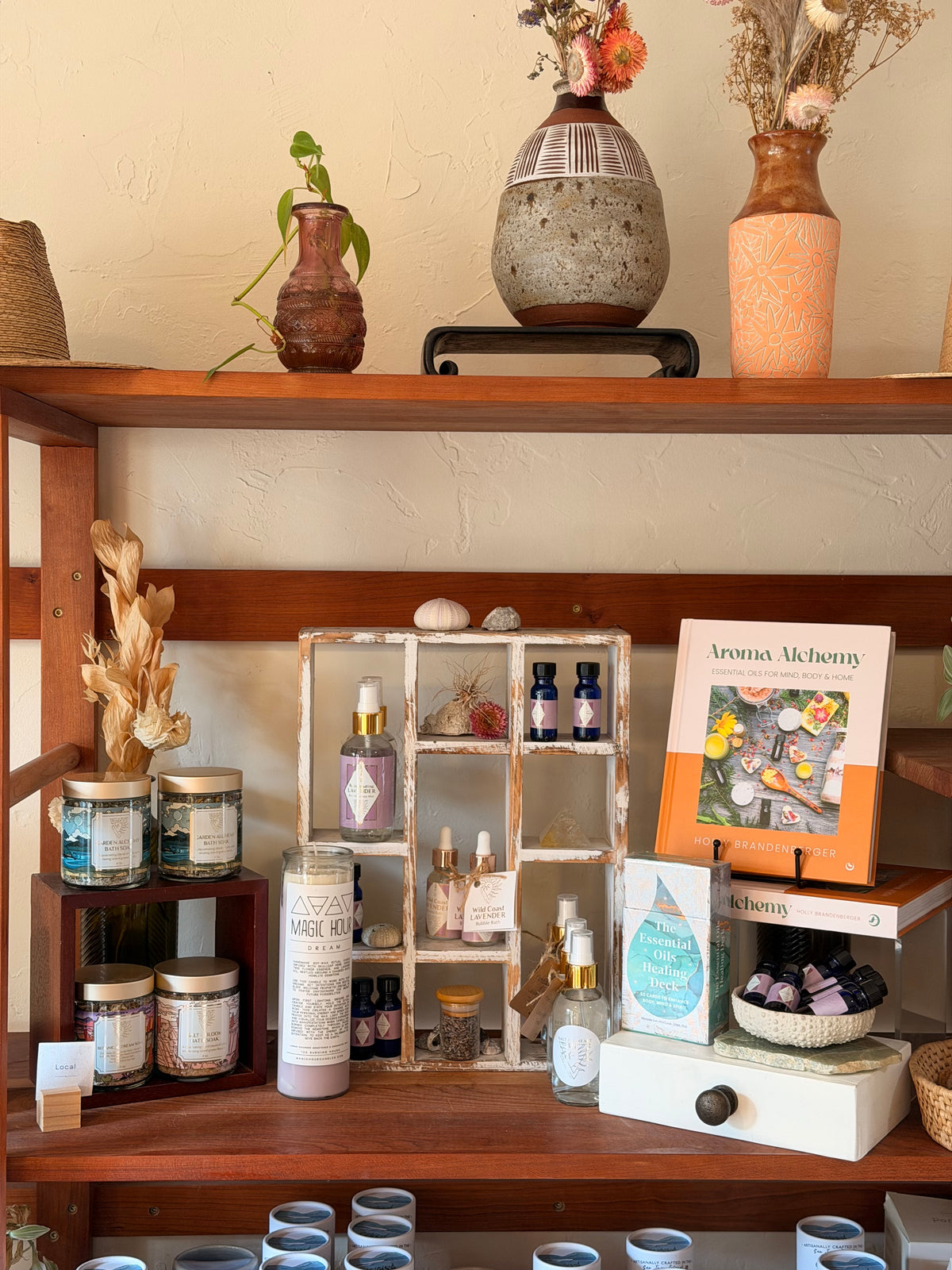 Aroma Alchemy: Essential Oils for Mind, Body and Home