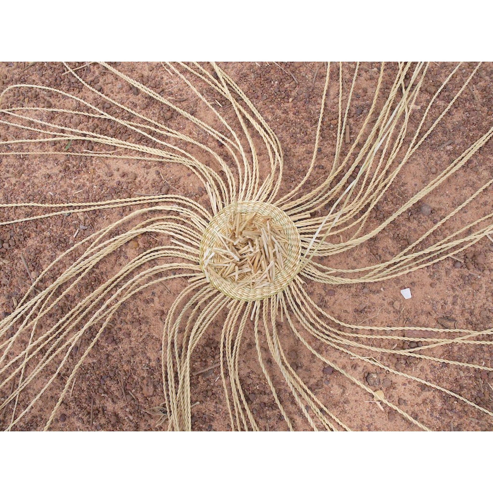 Straw Purse - Round