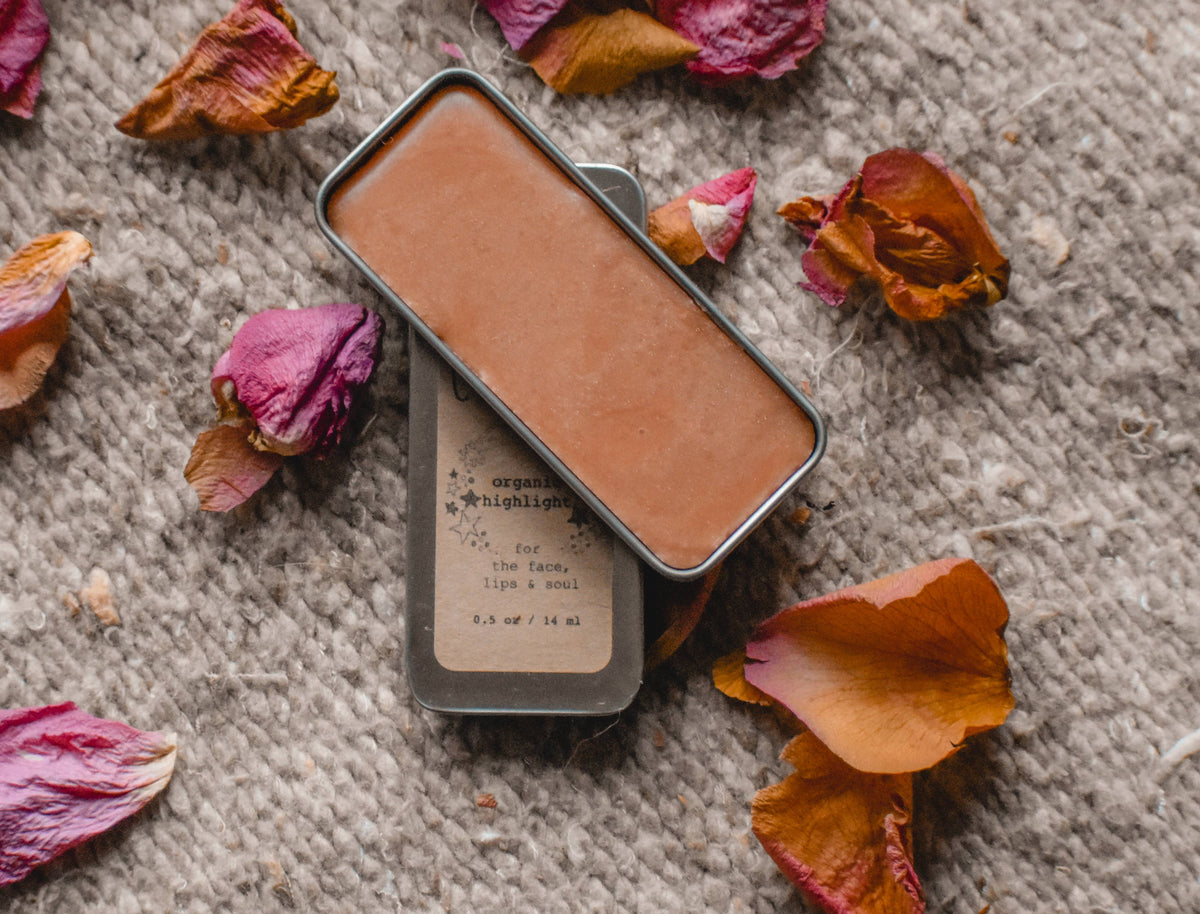 Celeste - Rose Gold Makeup Highlighter/Luminizer