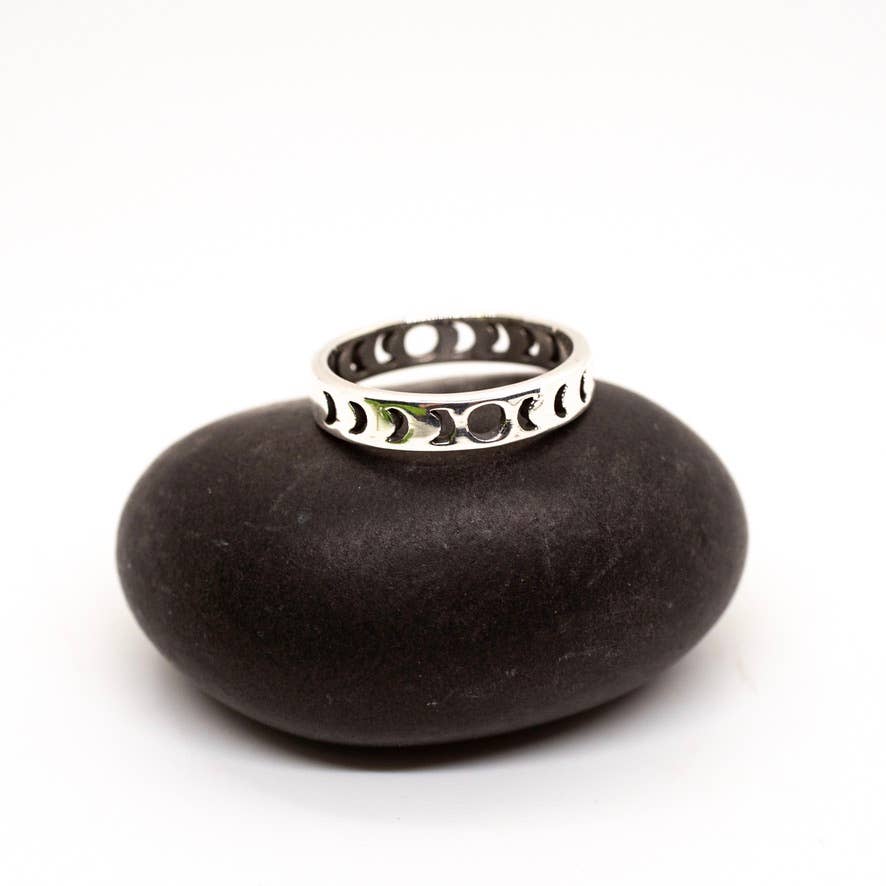 Moon Phase Sterling Silver Ring: 6