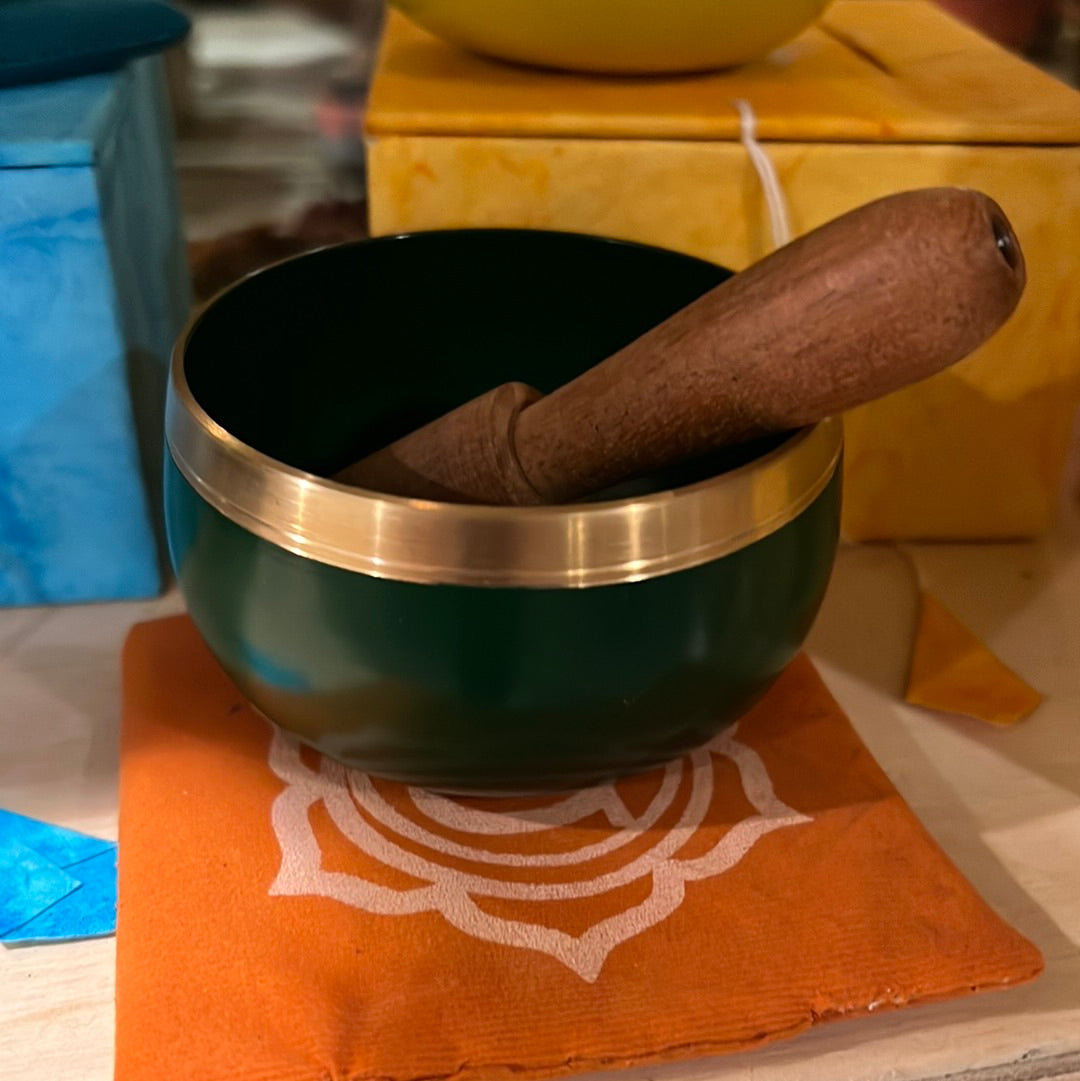 Chakra singing bowls